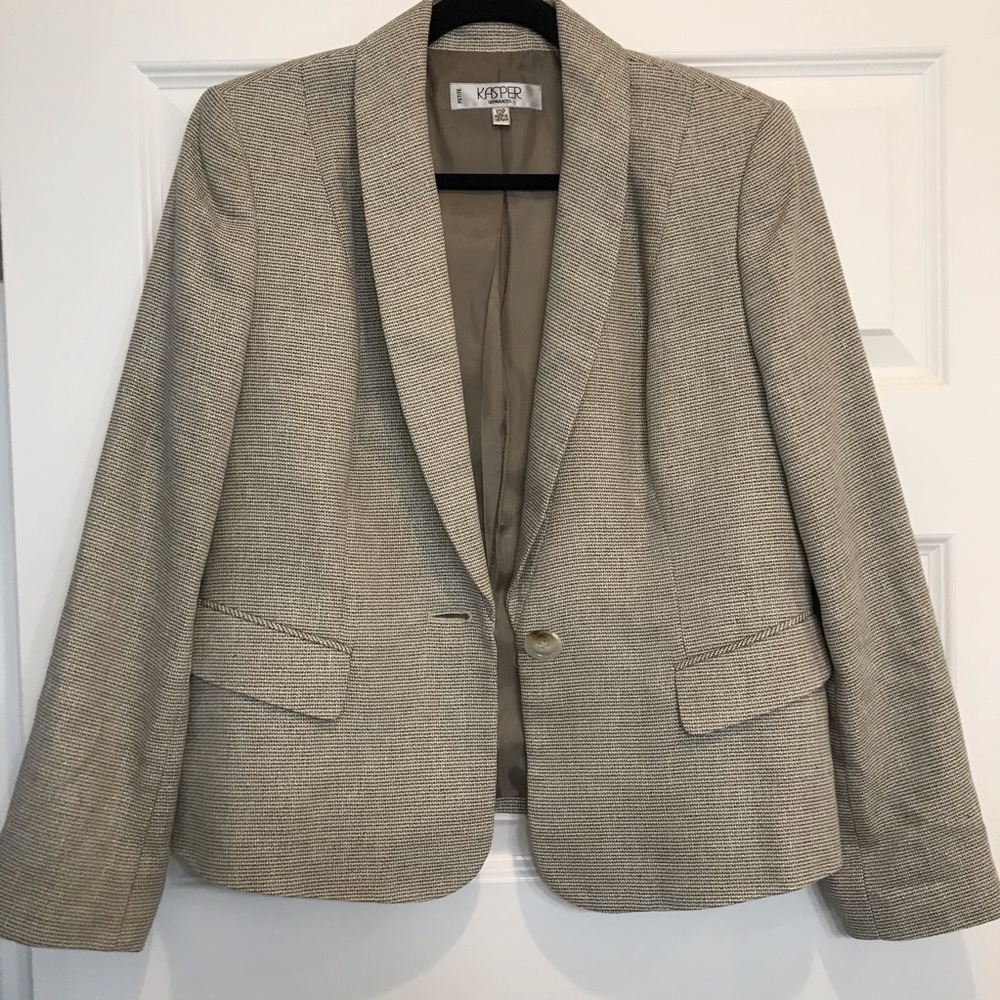 Ladies 10p suit coat